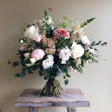 Home Flower School Lesson 3: Blush Bouquet
