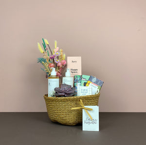 Catkin & Pussywillow Gift Belly Basket (M)