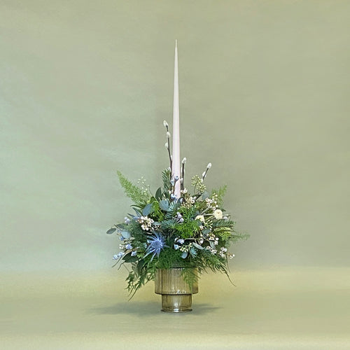 White Christmas Arrangement with 1 Dinner Candle