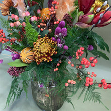 Christmas Pudding Vase Arrangement